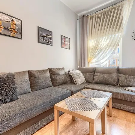 Apartment 3 Osobowy W Centrum 50 M Do Ul Monte Cassino