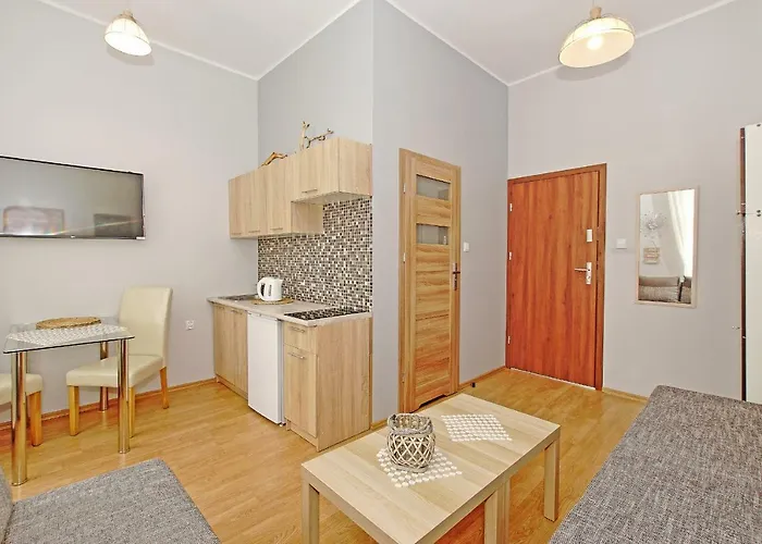 3 Osobowy W Centrum 50 M Do Ul Monte Cassino Apartment